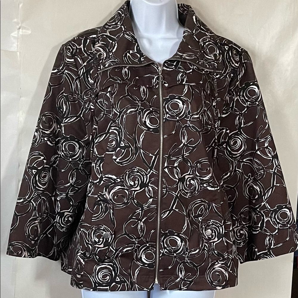Like new. 100%Cotton. Brand:Studio Works